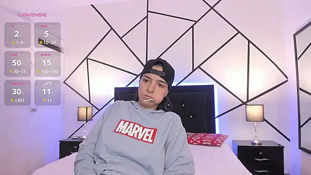 Liiam smith  online show from March 2025 11:58:02 AM