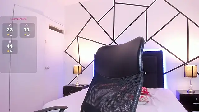 Liiam smith  online show from March 2025 07:14:02 PM