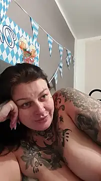 CannabisQueenn online show from October 2025 06:38:02 PM