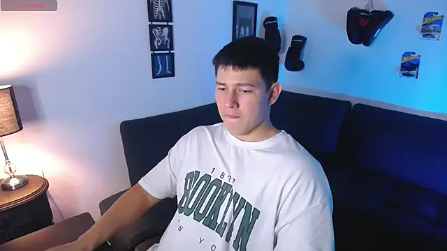 JamesCr  online show from March 2026 01:07:02 AM