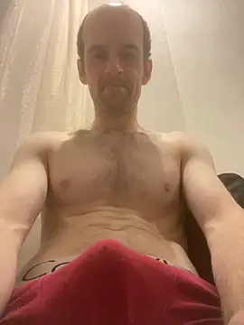 LynnAhNight online show from October 2025 03:29:01 AM