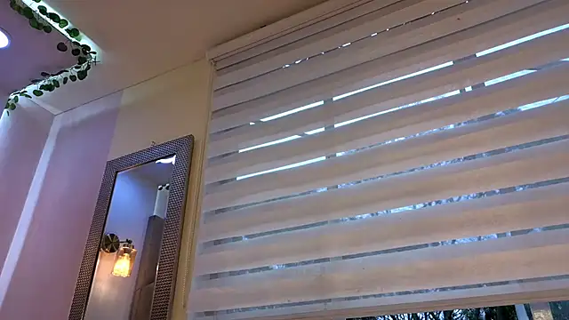 AzunaStar online show from March 2026 10:28:02 PM