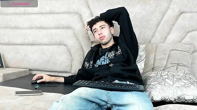 erickblaze wm online show from March 2025 01:51:01 PM