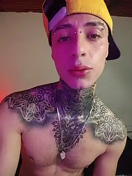 Snapshot of 7_Saturno_7 chatting on July 2026 11:21:02 PM 7 Saturno 7 online show from July 2026 11:21:02 PM