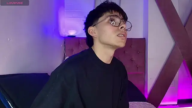 Snapshot of PepperTwink chatting on September 2025 04:23:02 PM PepperTwink online show from September 2025 04:23:02 PM