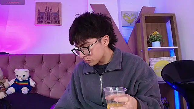 PepperTwink online show from February 2026 04:01:01 PM