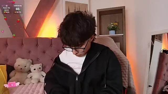 PepperTwink online show from April 2026 03:48:02 PM