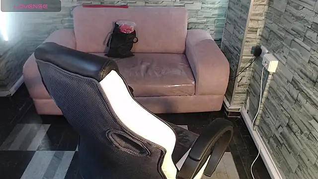 renata russo b online show from February 2025 08:02:02 PM