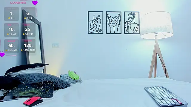 andrea cherryy online show from February 2026 04:25:01 PM