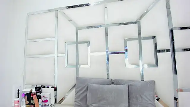 ZoeWan69 online show from March 2025 06:21:02 PM