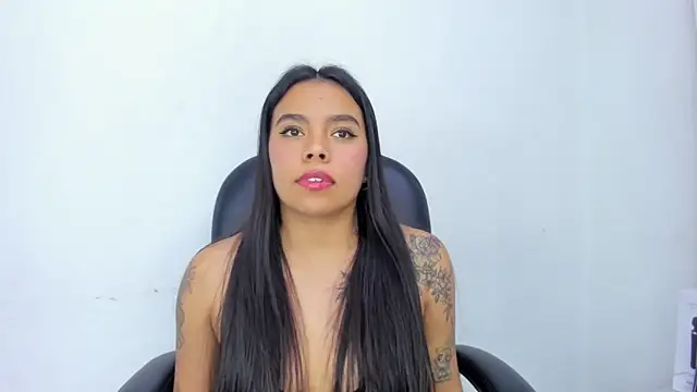 ZoeWan69 online show from March 2025 07:17:01 PM