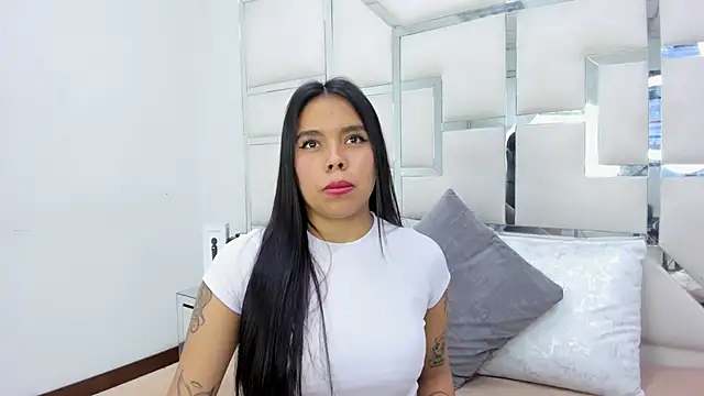 ZoeWan69 online show from March 2025 06:51:01 PM