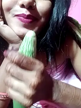 Snapshot of Miss_triha chatting on February 2025 06:40:02 PM Miss triha online show from February 2025 06:40:02 PM