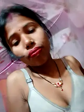 Snapshot of Miss_triha chatting on February 2025 08:47:01 PM Miss triha online show from February 2025 08:47:01 PM