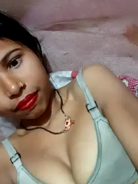 Snapshot of Miss_triha chatting on February 2025 09:13:02 PM Miss triha online show from February 2025 09:13:02 PM