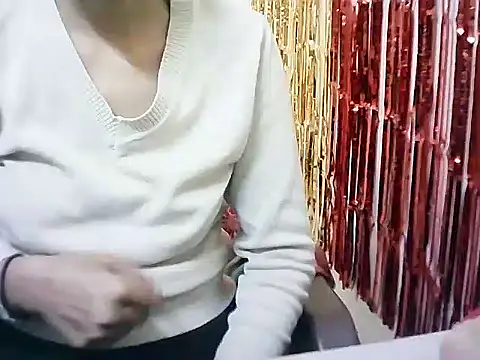 Rubi-Ji online show from February 2025 12:17:02 PM