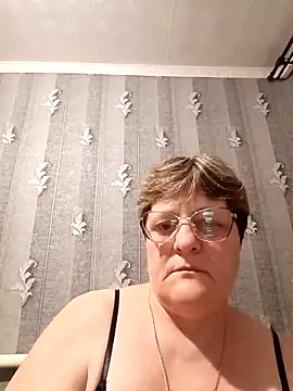 Snapshot of ElzaJewel chatting on April 2026 07:39:01 PM ElzaJewel online show from April 2026 07:39:01 PM