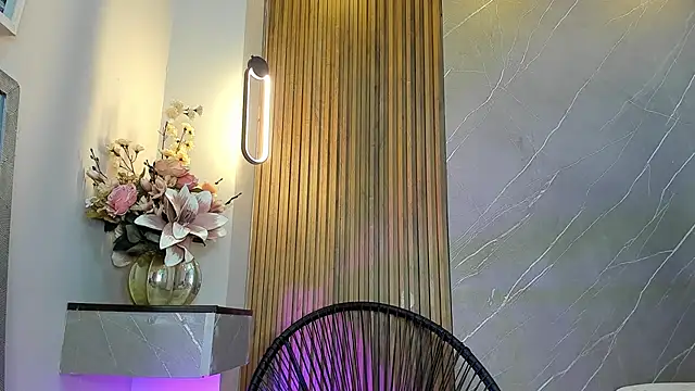 ariana jhonson1 online show from February 2025 12:55:01 PM