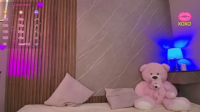 ariana jhonson1 online show from April 2026 12:19:02 PM