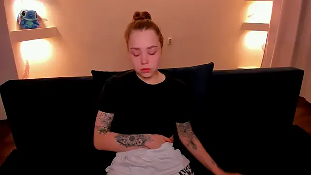 YourMegan online show from October 2025 07:58:02 PM