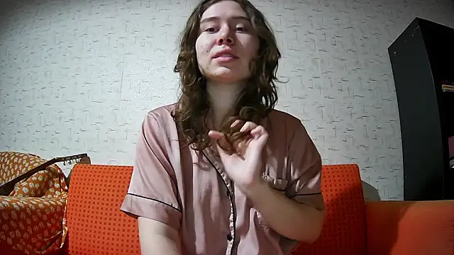 girliemilk online show from January 2026 04:18:01 AM