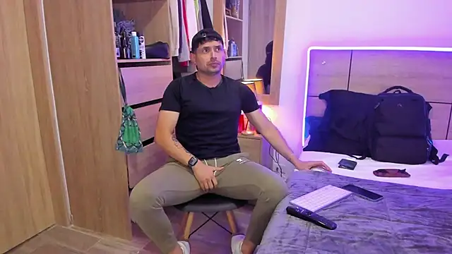 ILoveNYStyle online show from March 2025 07:49:02 PM