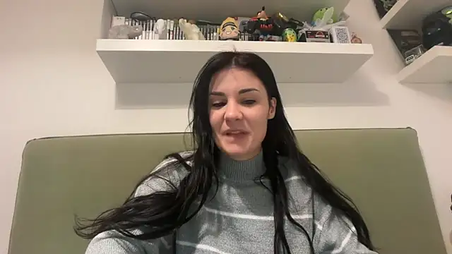 Petitecookie online show from March 2026 05:52:01 PM