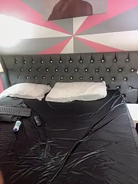 Nicky gh online show from March 2025 07:38:02 PM