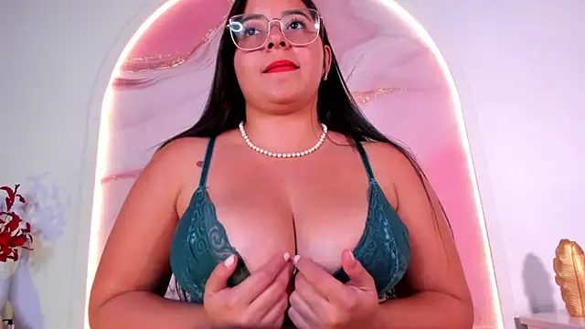 Snapshot of Sofii_Lopezz chatting on February 2025 02:54:02 PM Sofii Lopezz online show from February 2025 02:54:02 PM