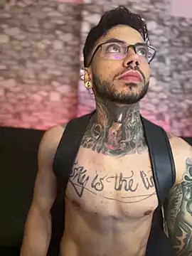 Walker Thomas1 online show from February 2025 05:36:01 PM