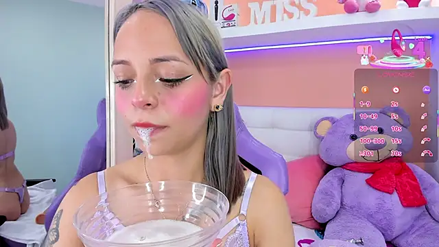 miss  lizeth online show from March 2025 09:05:02 PM