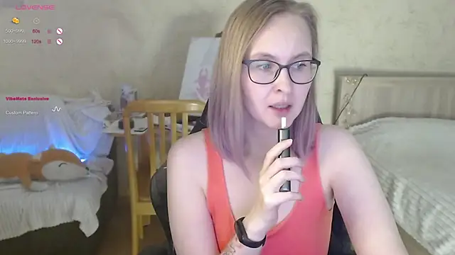 Agatha Mott online show from October 2025 04:13:01 AM