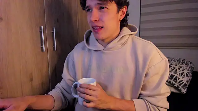 Mastrangelo xxx online show from October 2025 03:20:02 AM