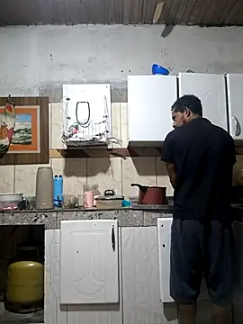 Renato571 online show from October 2025 10:38:01 AM