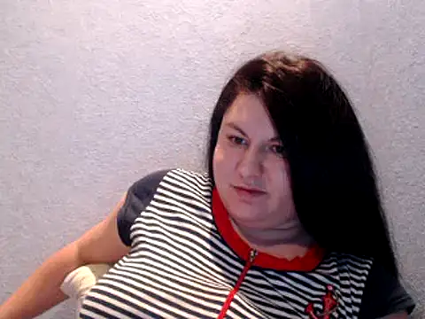 KiraSwee online show from January 2025 06:17:02 PM