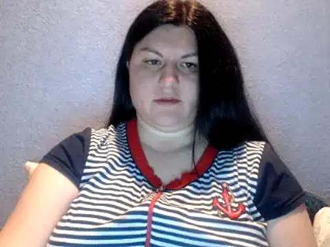 KiraSwee online show from March 2025 06:18:01 PM
