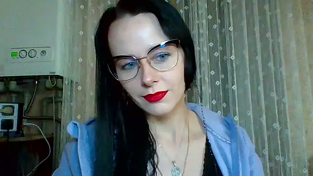 LuminousLady online show from March 2025 05:47:02 PM