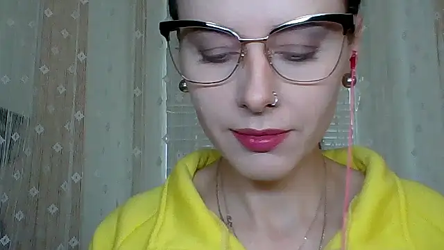 LuminousLady online show from October 2025 01:19:01 PM