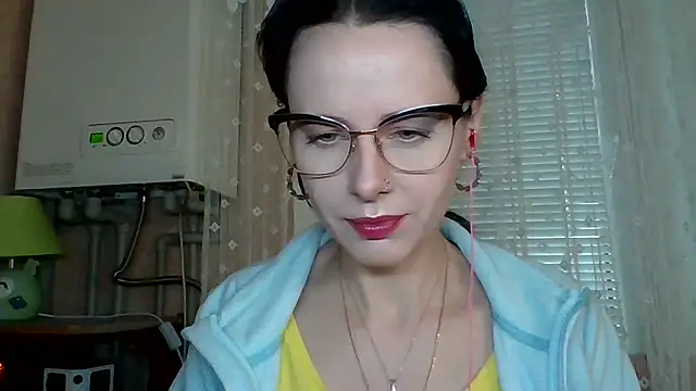 LuminousLady online show from October 2025 07:28:02 AM