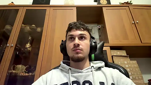 Snapshot of NaplesGuy04 chatting on January 2026 04:20:02 PM NaplesGuy04 online show from January 2026 04:20:02 PM