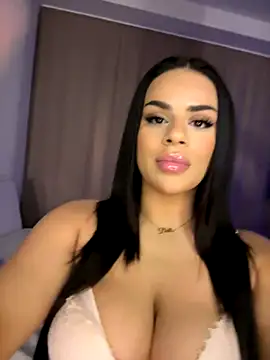 mrsbellanova online show from October 2025 10:47:02 PM