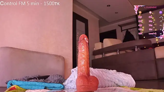 queeneliaa online show from March 2026 08:56:01 PM