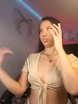SallyWhitee online show from April 2026 05:52:01 AM