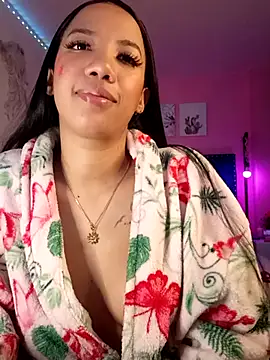 SallyWhitee online show from May 2026 05:25:01 AM