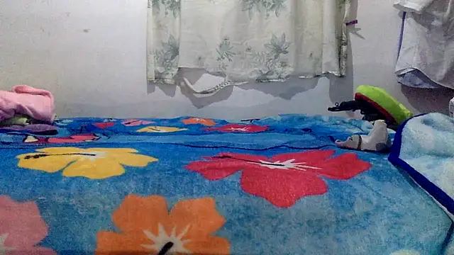 sharonlopez9611 online show from February 2026 03:17:01 AM