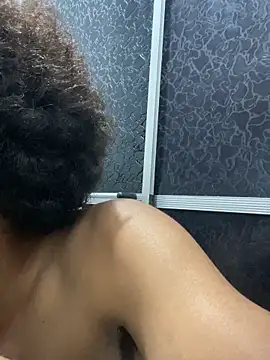 Mineirinho043 online show from November 2025 04:29:01 PM