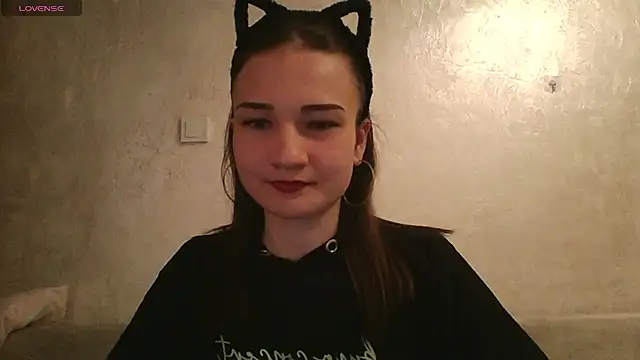 Snapshot of RoyalDessertt chatting on March 2025 10:36:02 AM RoyalDessertt online show from March 2025 10:36:02 AM