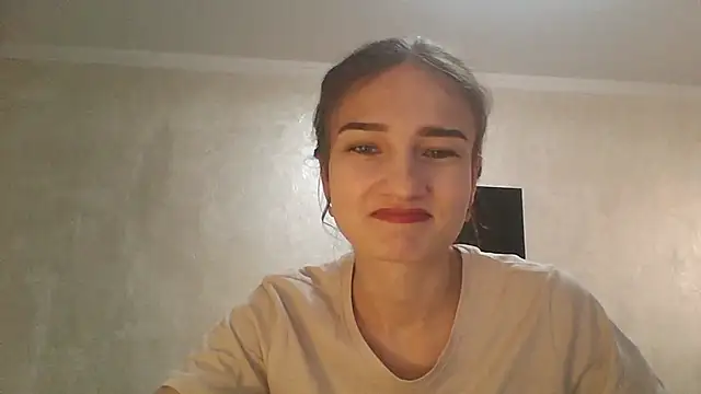 Snapshot of RoyalDessertt chatting on September 2025 10:04:02 AM RoyalDessertt online show from September 2025 10:04:02 AM