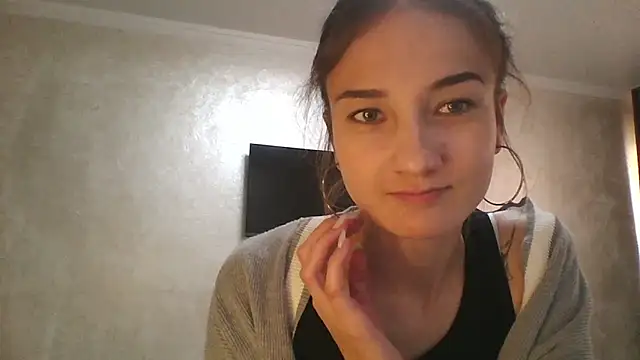 Snapshot of RoyalDessertt chatting on September 2025 10:17:02 AM RoyalDessertt online show from September 2025 10:17:02 AM