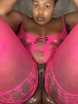 Cuddle Bear online show from December 2025 02:36:02 PM